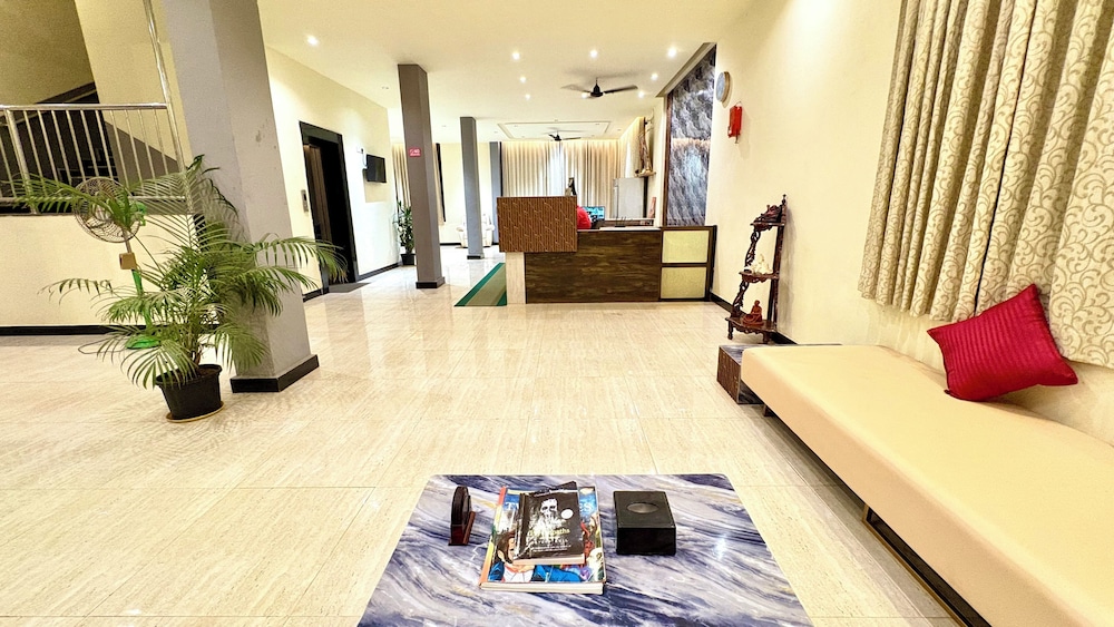 Hotel 7 Sea's Vagator 31/50