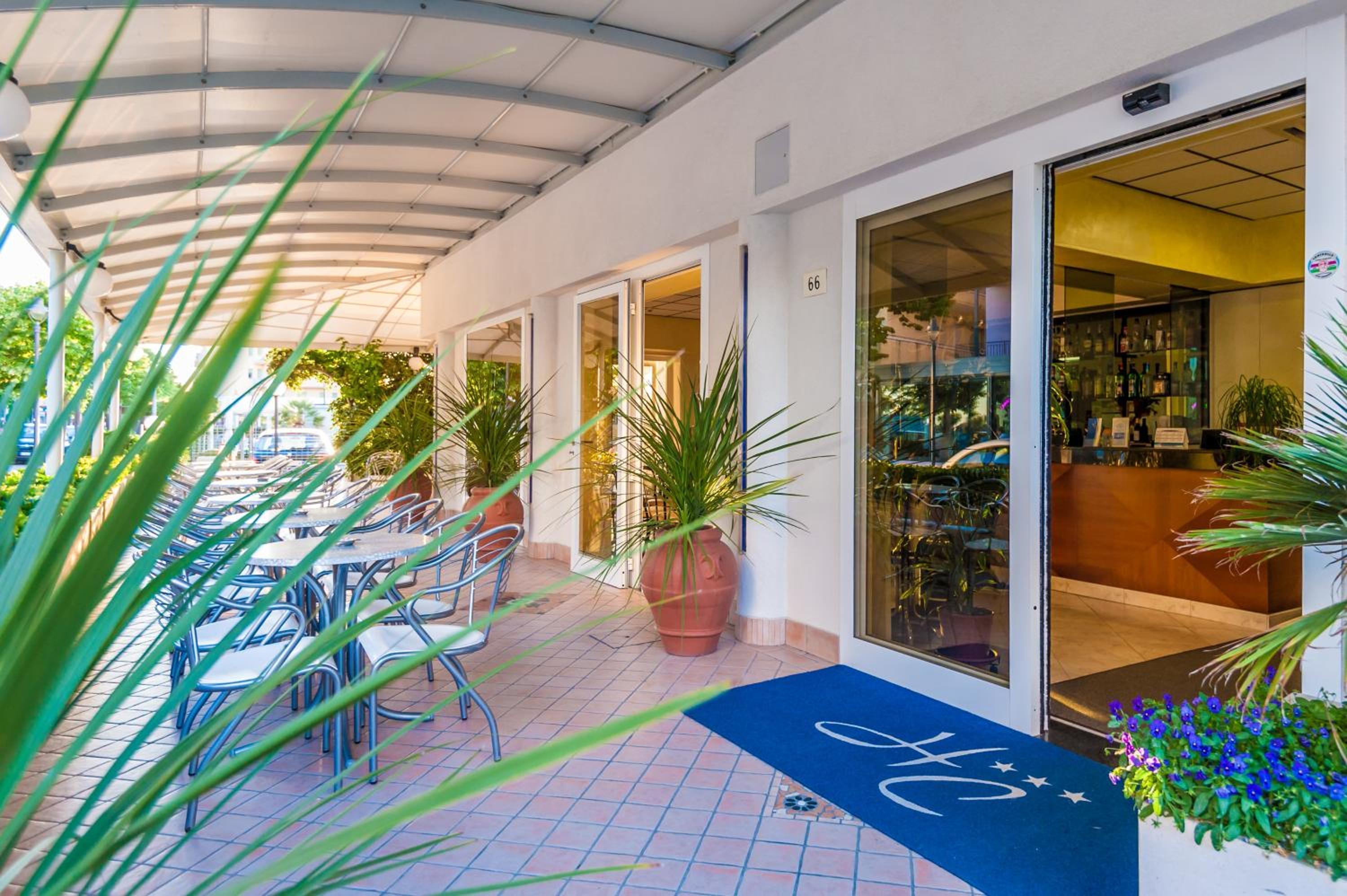 Hotel Corinna 4/50