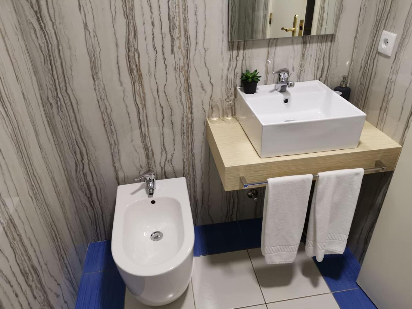Hotel Residencial Dora 46/50