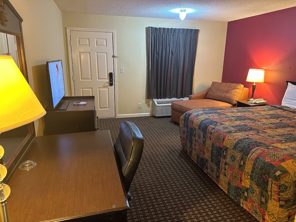 Royal Inn 41/53