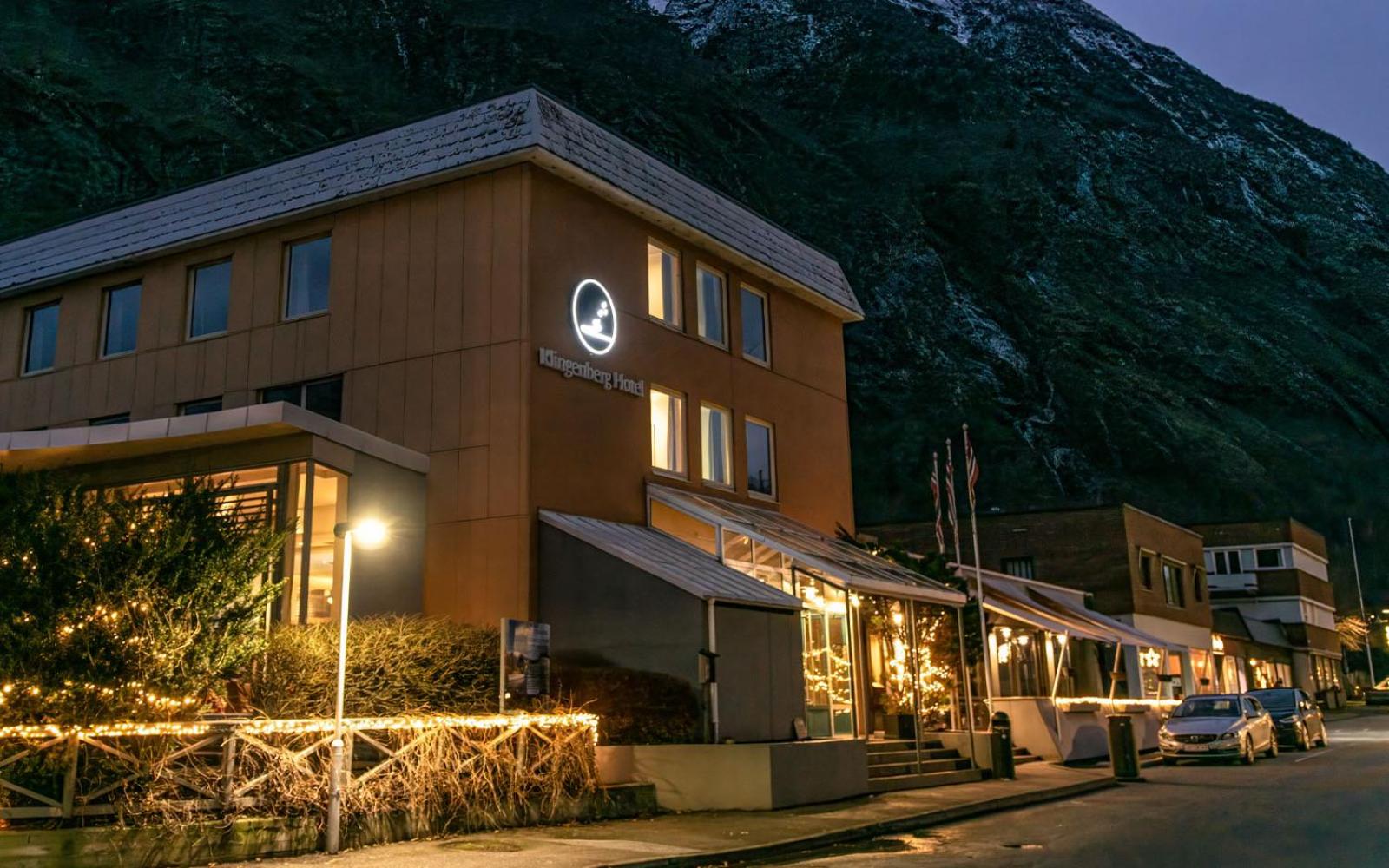KLINGENBERG HOTEL 4/57