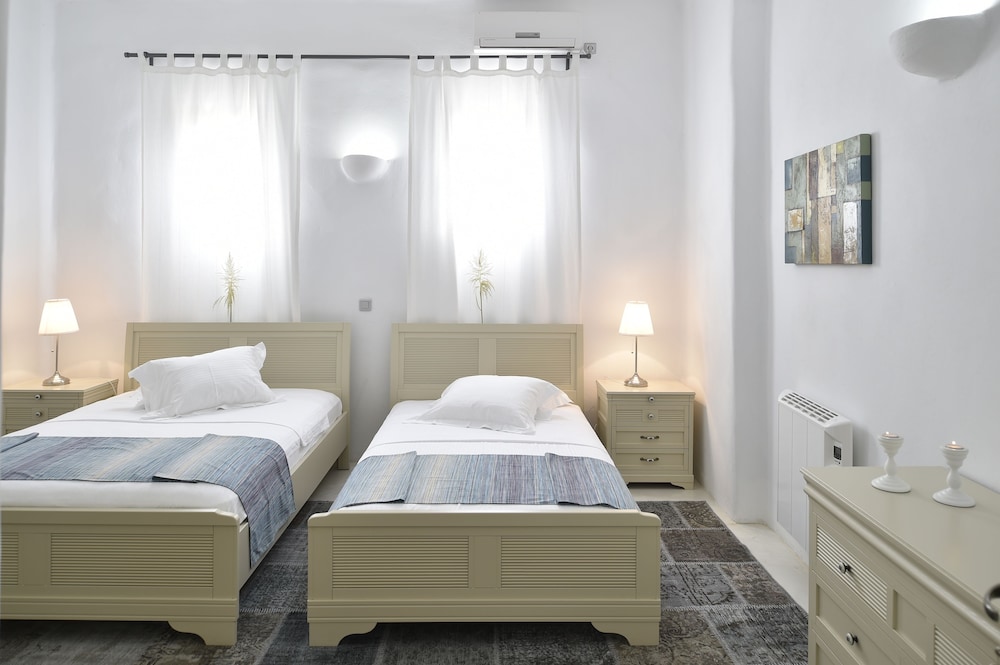 Naoussa Hills Boutique Resort- Adults Only (13+) 24/76