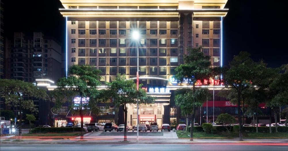 Kelly Wah International Hotel 5/31