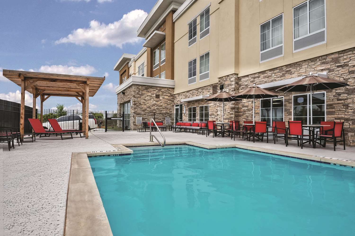 La Quinta by Wyndham San Antonio by Frost Bank Center 37/37