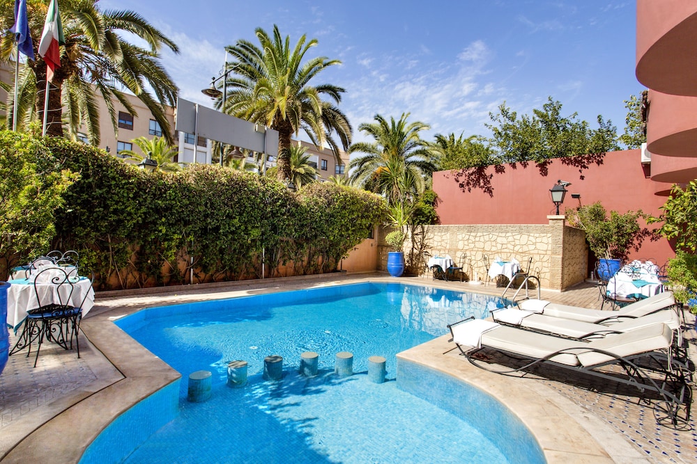 Akabar Hotel 23/30