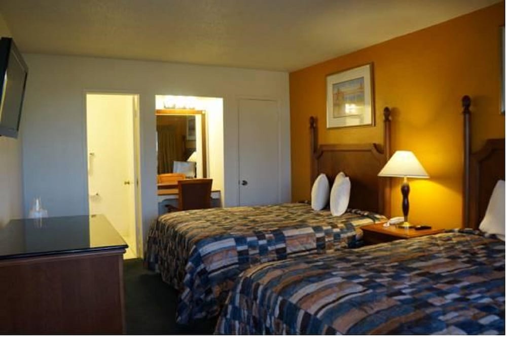 Room, 2 Queen Beds