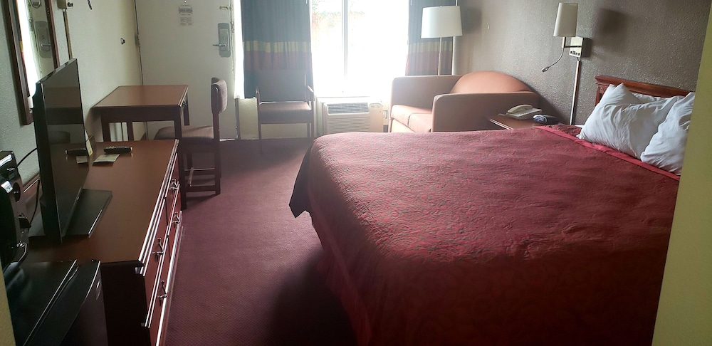 Days Inn By Wyndham Ashland 19/32