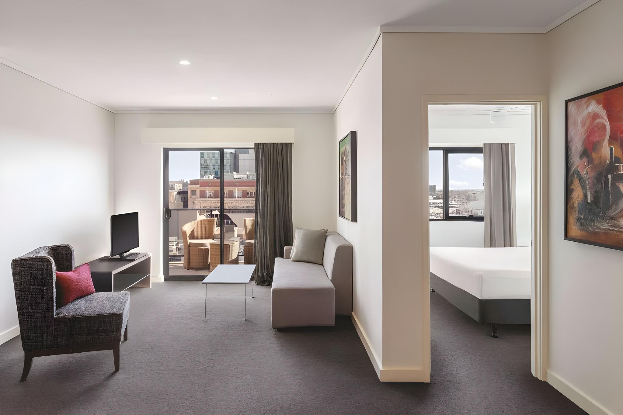 2 Bedrooms, Grand, Premier, Apartment, Light Housekeeping