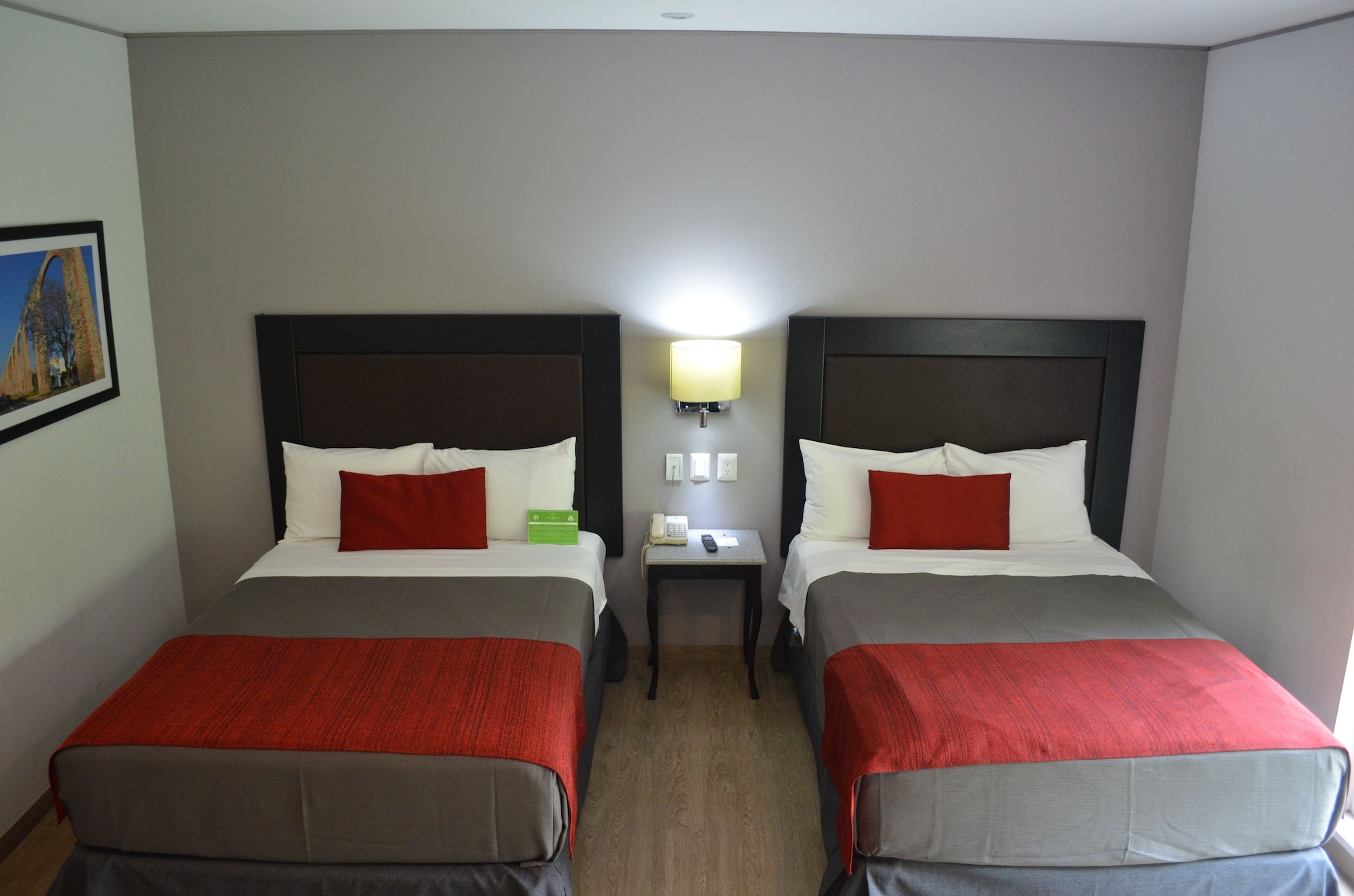 DELUXE, DOUBLE BED