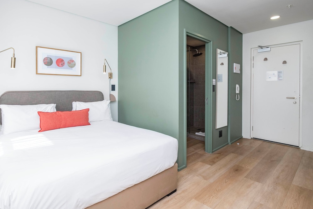 Habitat Aparthotel by Totalstay 12/55