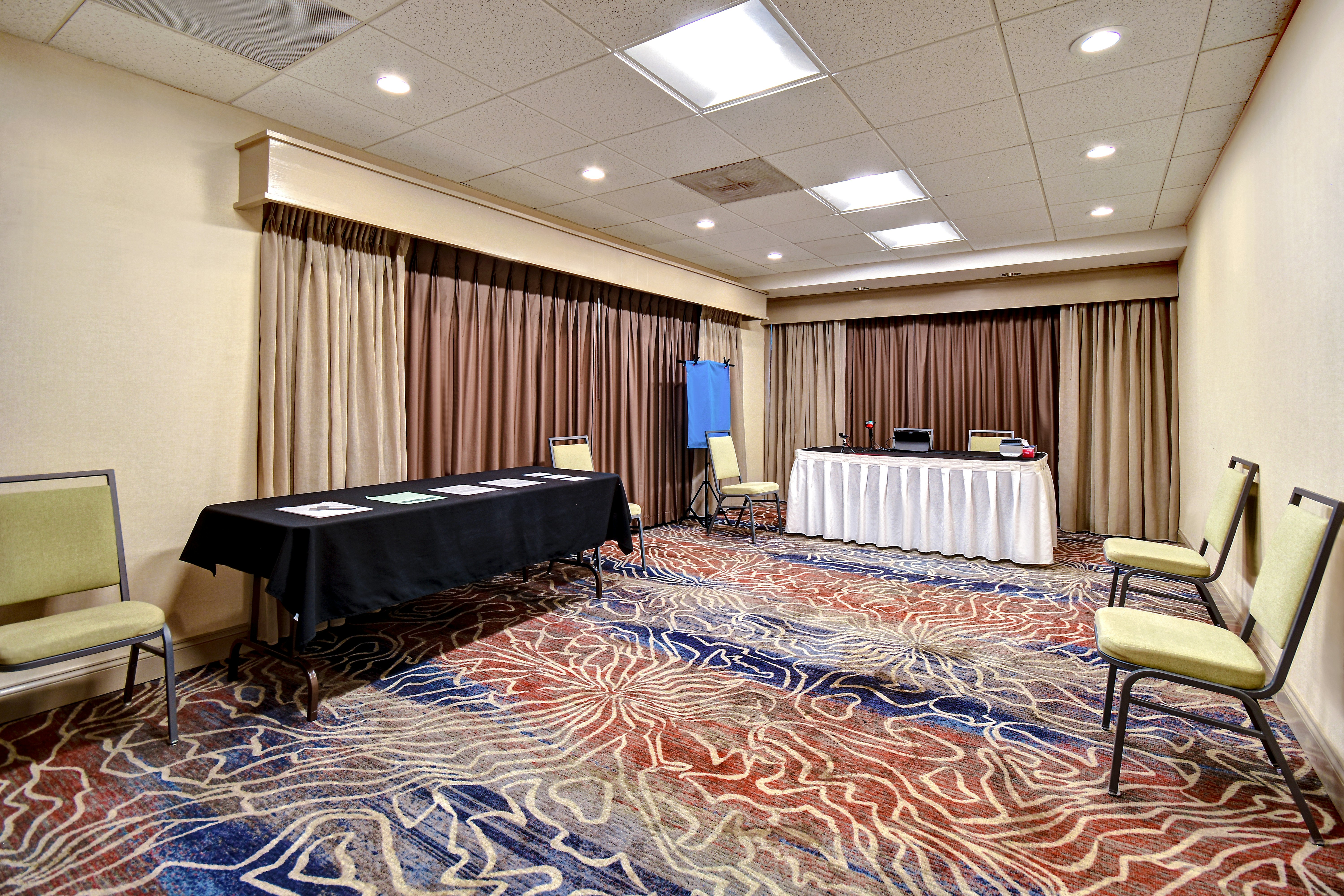 Hampton Inn & Suites Alexandria Old Town Area South 50/54