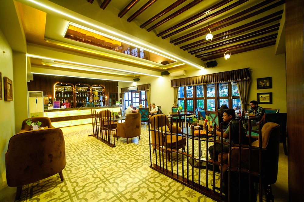 Surya Hotel 59/74