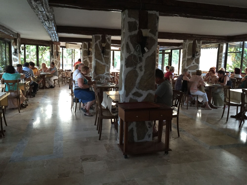 Pataros Hotel 21/49