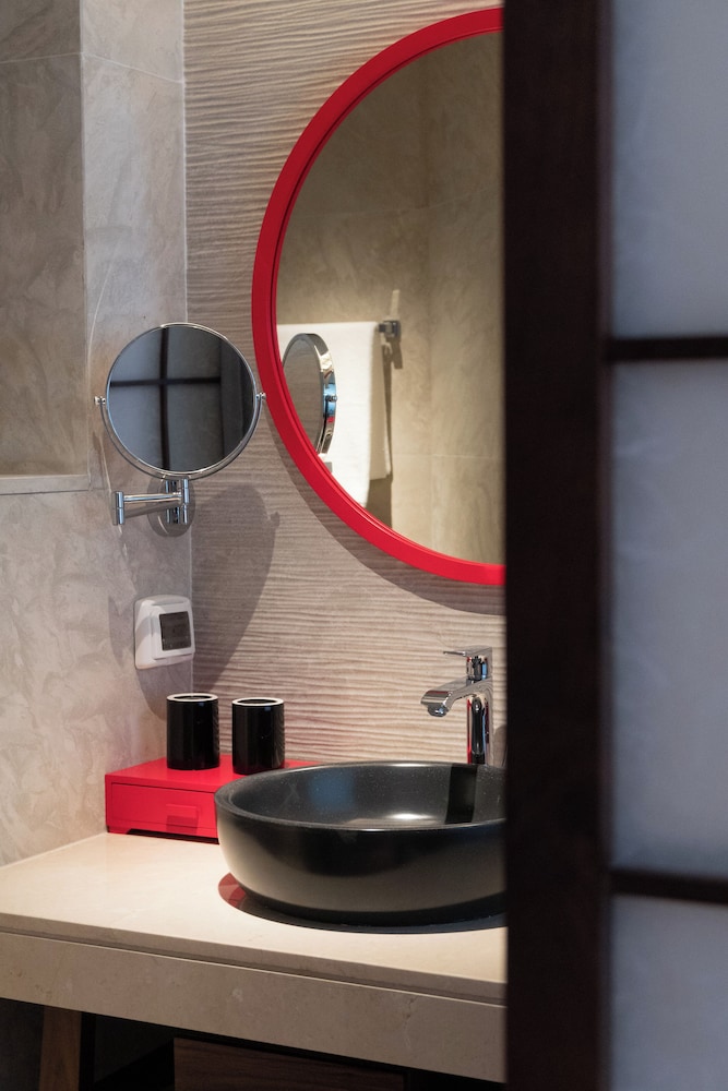 Suzu Saigon - A Boutique Hotel 12/51