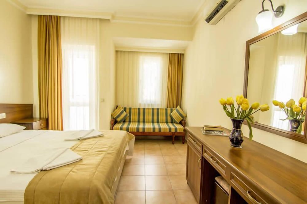 Hotel Karbel Sun 14/50