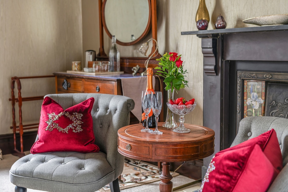 Afon Rhaiadr Country House 27/50