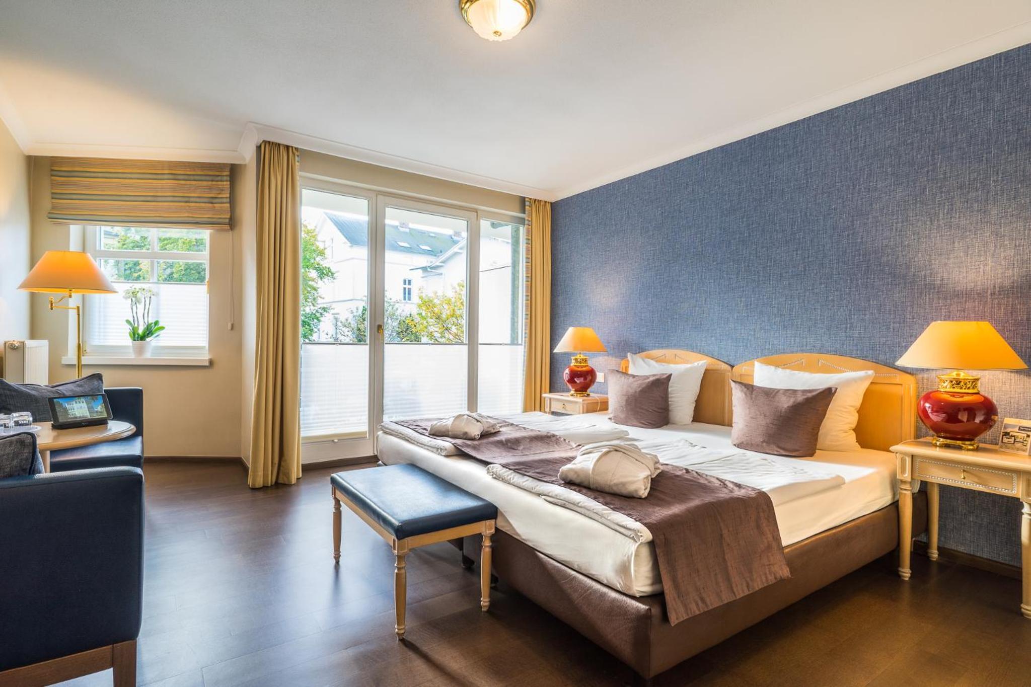 Room, Double Bed, Land Side