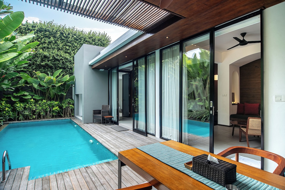 Abia Villa Legian 25/48