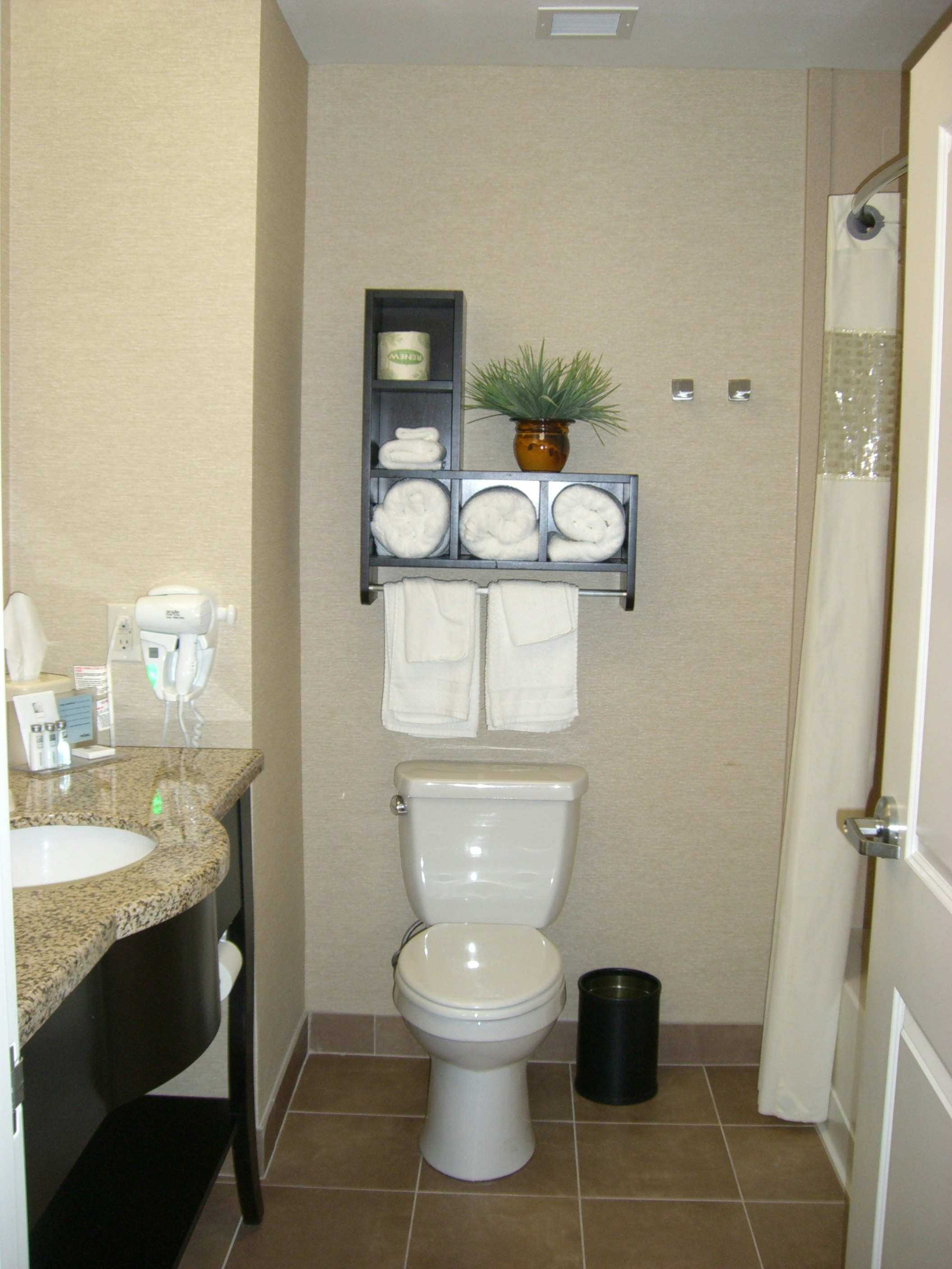 Hampton Inn Suites Pueblo North 39/42