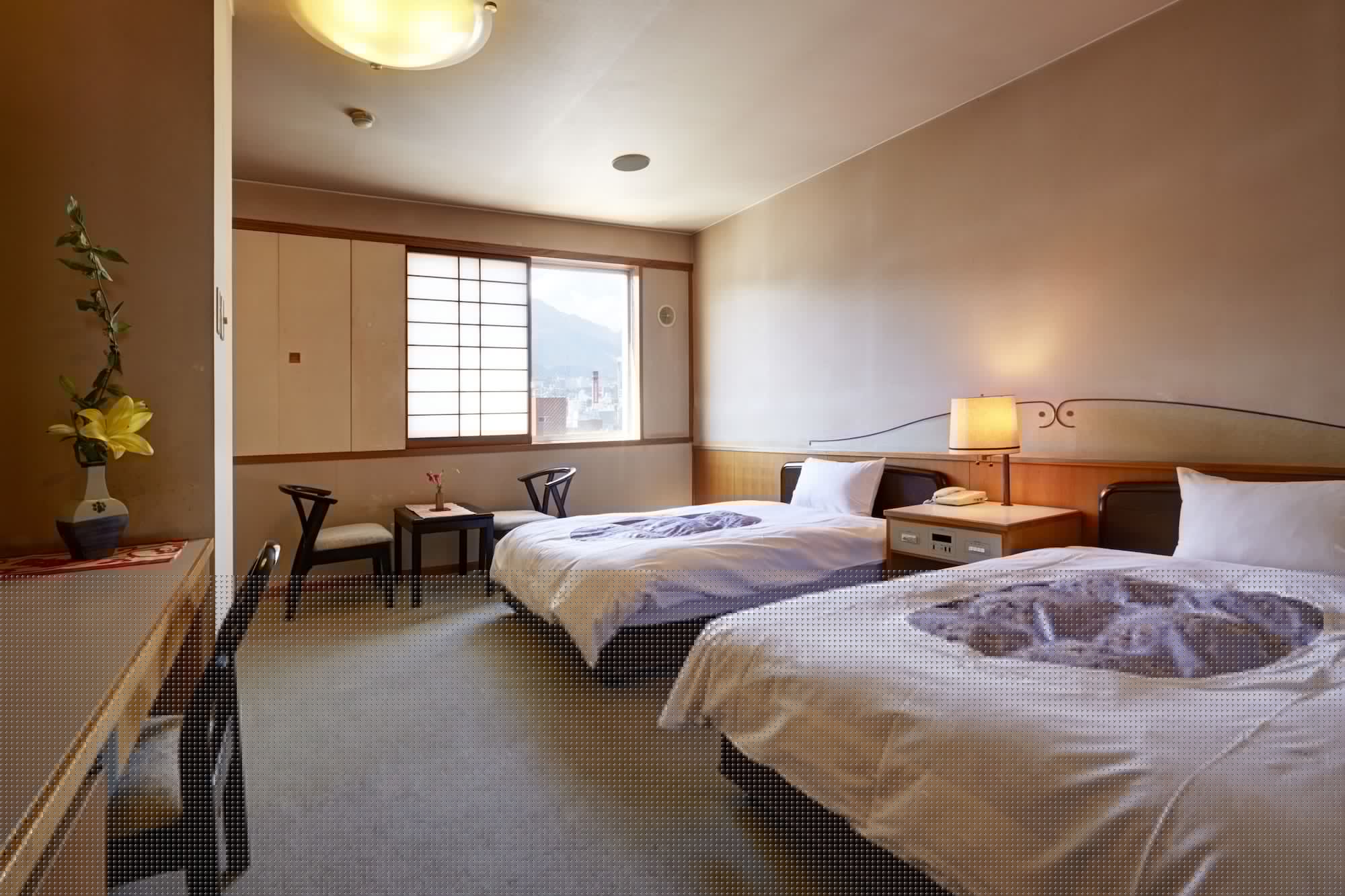 Japanese or Western Style, Run of House, Futon Bed, Shared Bathroom