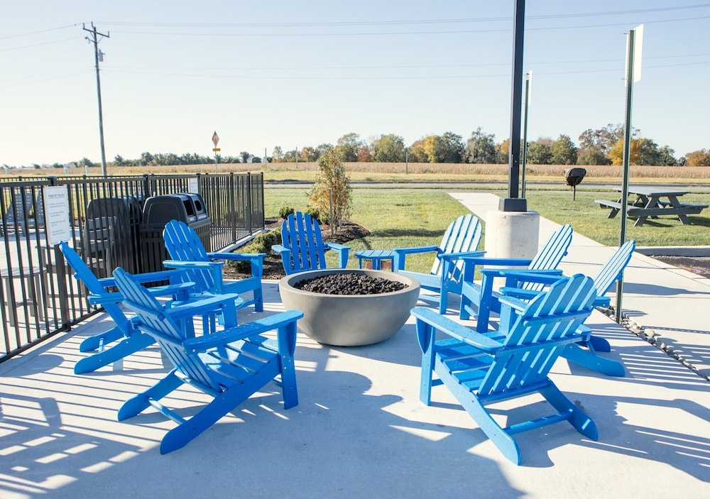 Microtel Inn & Suites by Wyndham Milford 29/54