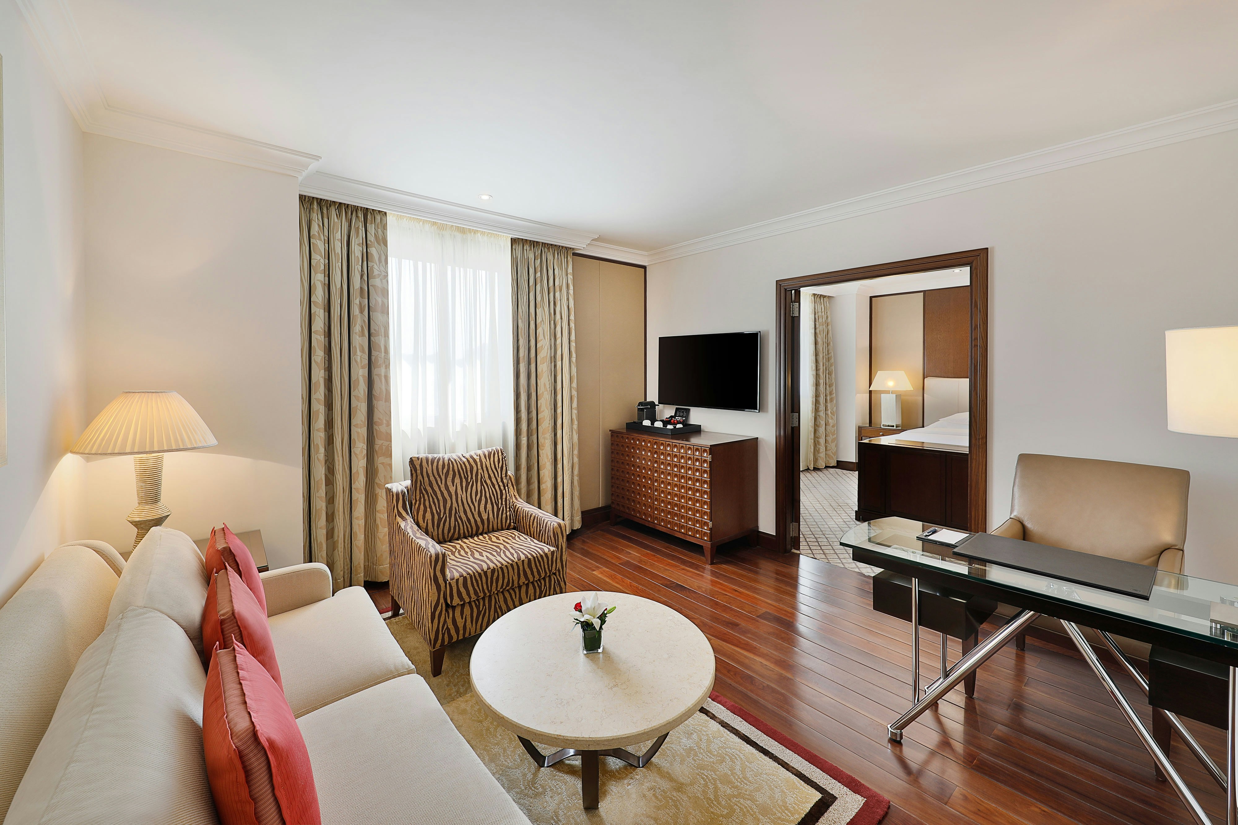 Sheraton Oman Hotel 54/81