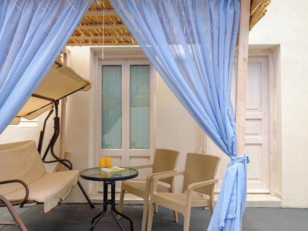 Nalu Suites 45/61