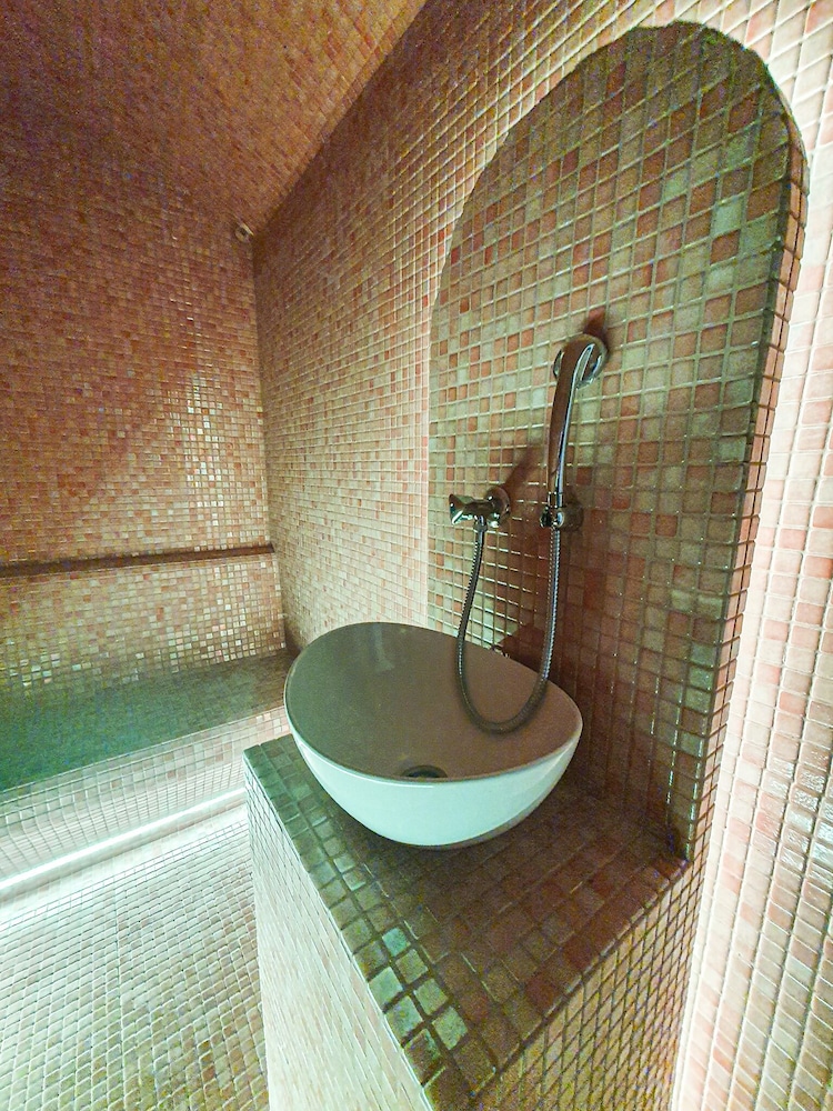 Hotel Brotnjo 47/67