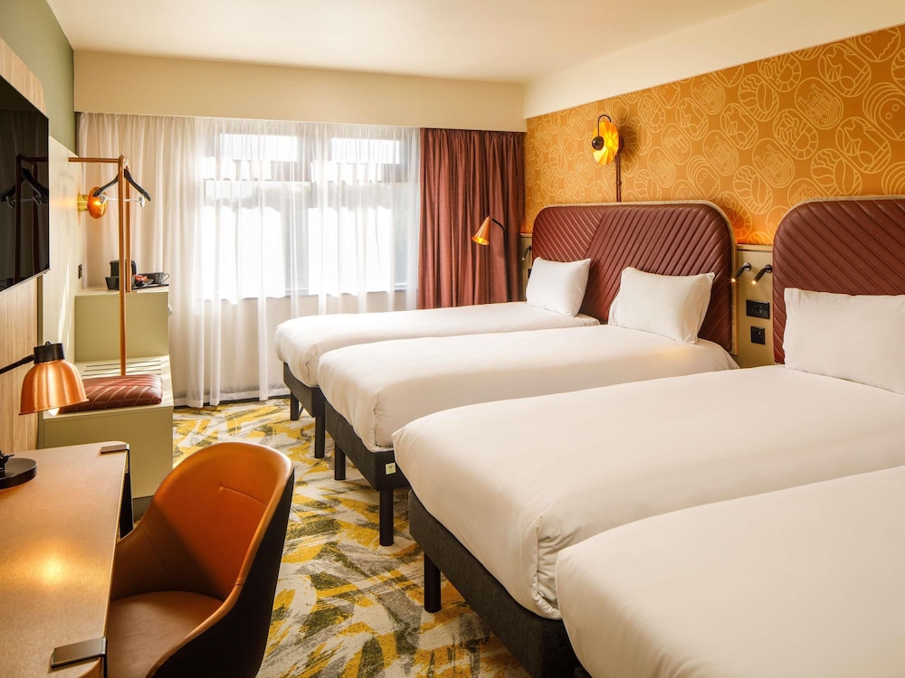 Family, 4 Beds, ibis Styles York Centre 8/10