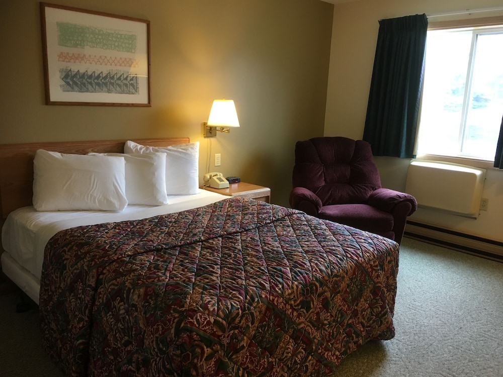 Value Host Motor Inn 8/23