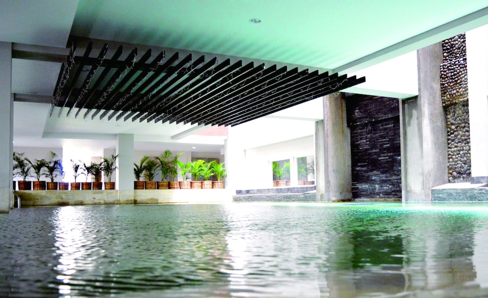 Horison Kota Lama Semarang 24/30