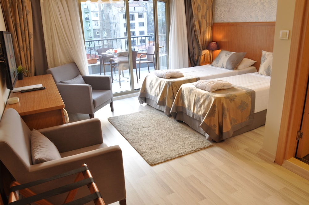WAW HOTEL GALATAPORT 17/61