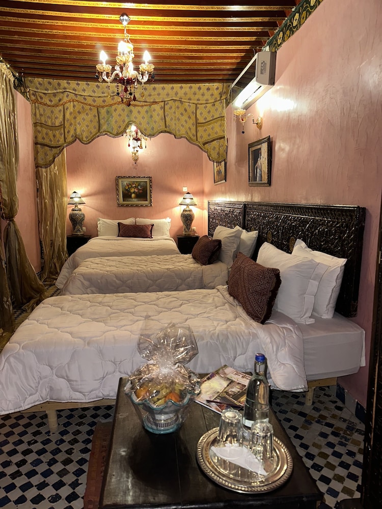 Palais Al Firdaous 37/50