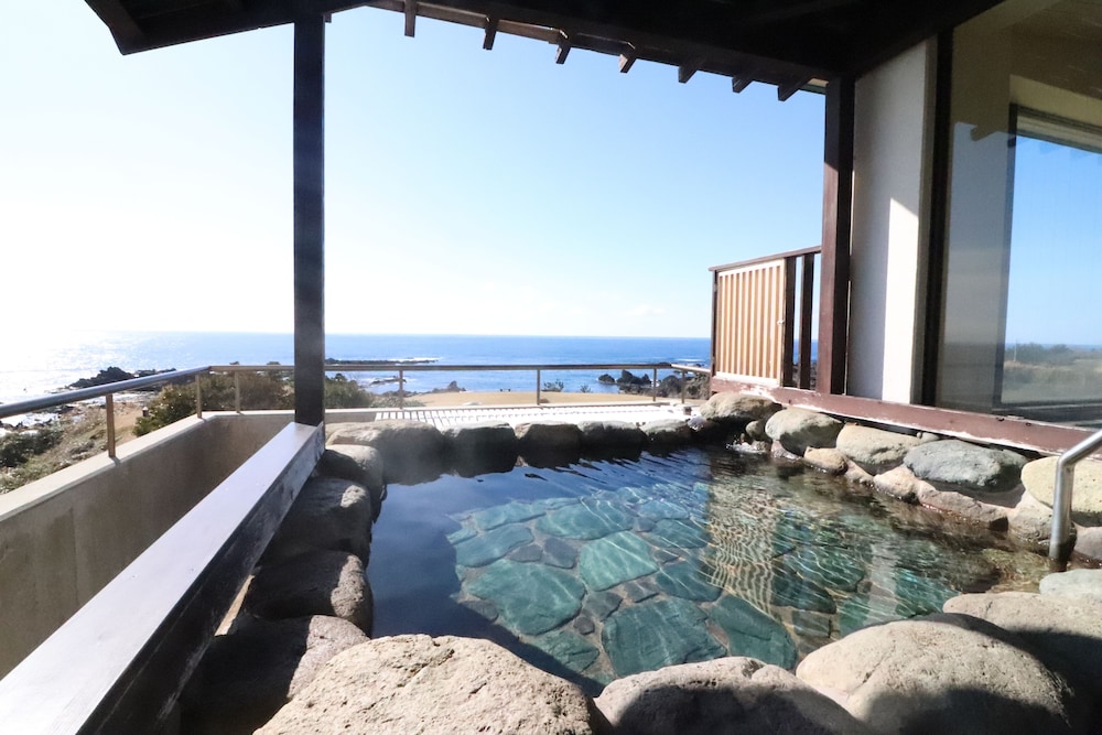 swimming pool spa