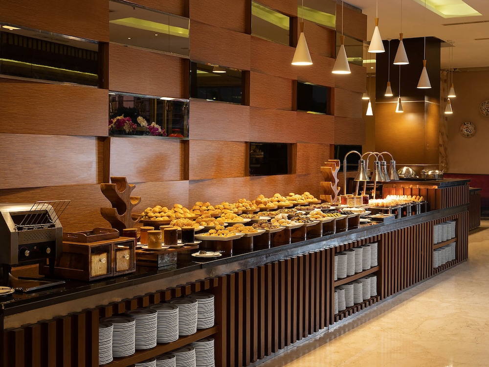 The Alana Yogyakarta Hotel & Convention Center 35/45
