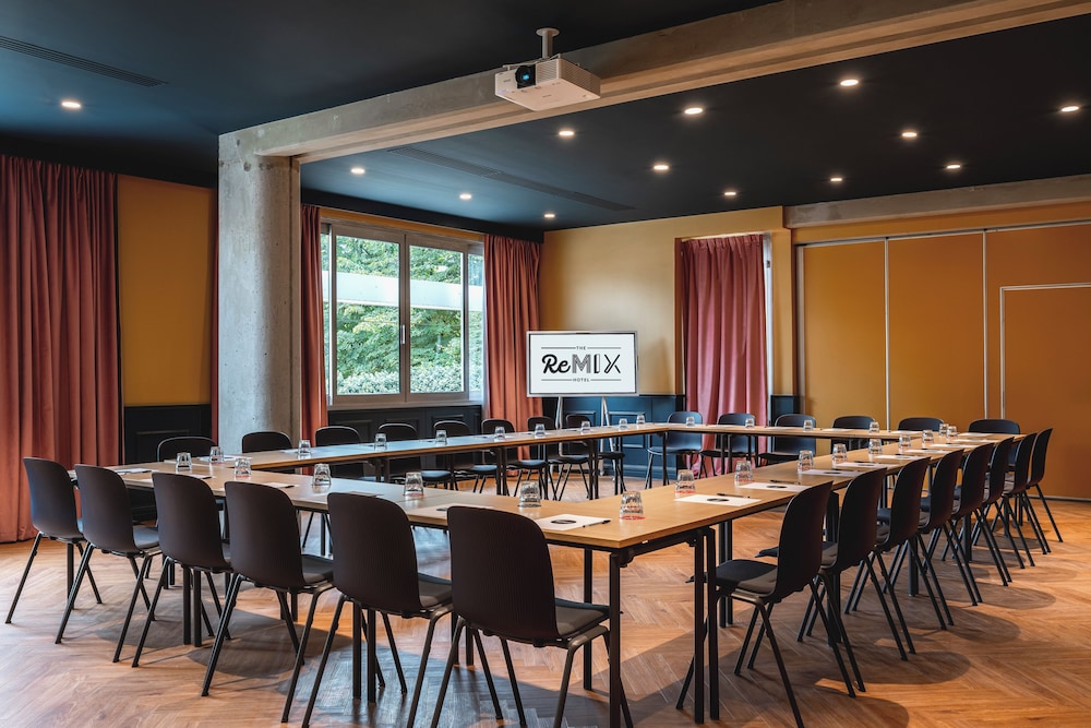 Moxy Paris La Villette 47/56