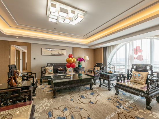Metropolo Jinjiang Hotels (Fengxian Jinjiang Building) 16/24