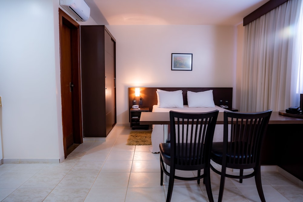 Hotel Santos Dumont 36/50