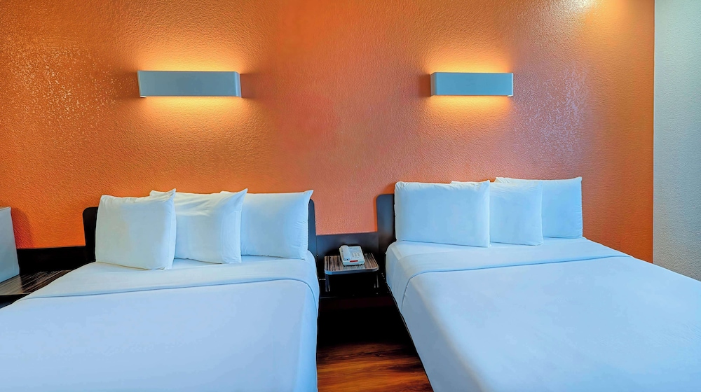 Studio6 Suites Los Angeles, CA - Los Angeles LAX 14/33