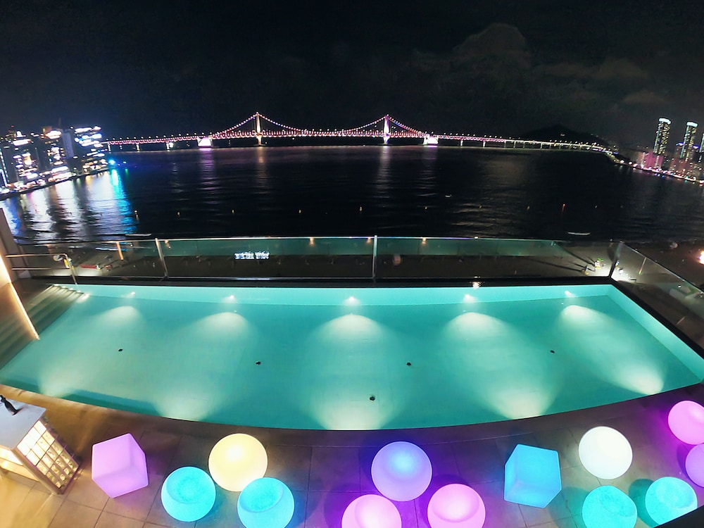 Hotel Aqua Palace 6/64