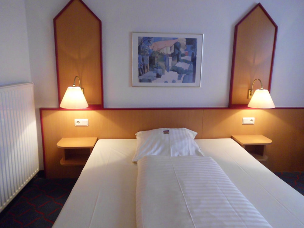 Hotel Montana Lauenau 24/38