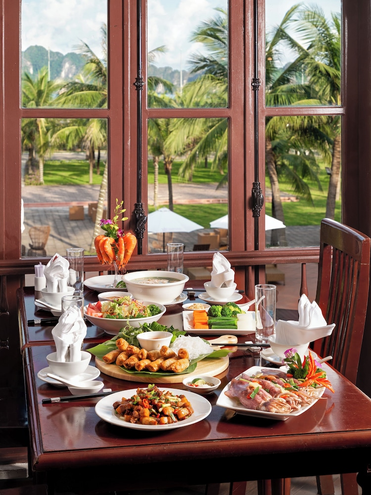 Tuan Chau Resort Ha Long 42/50