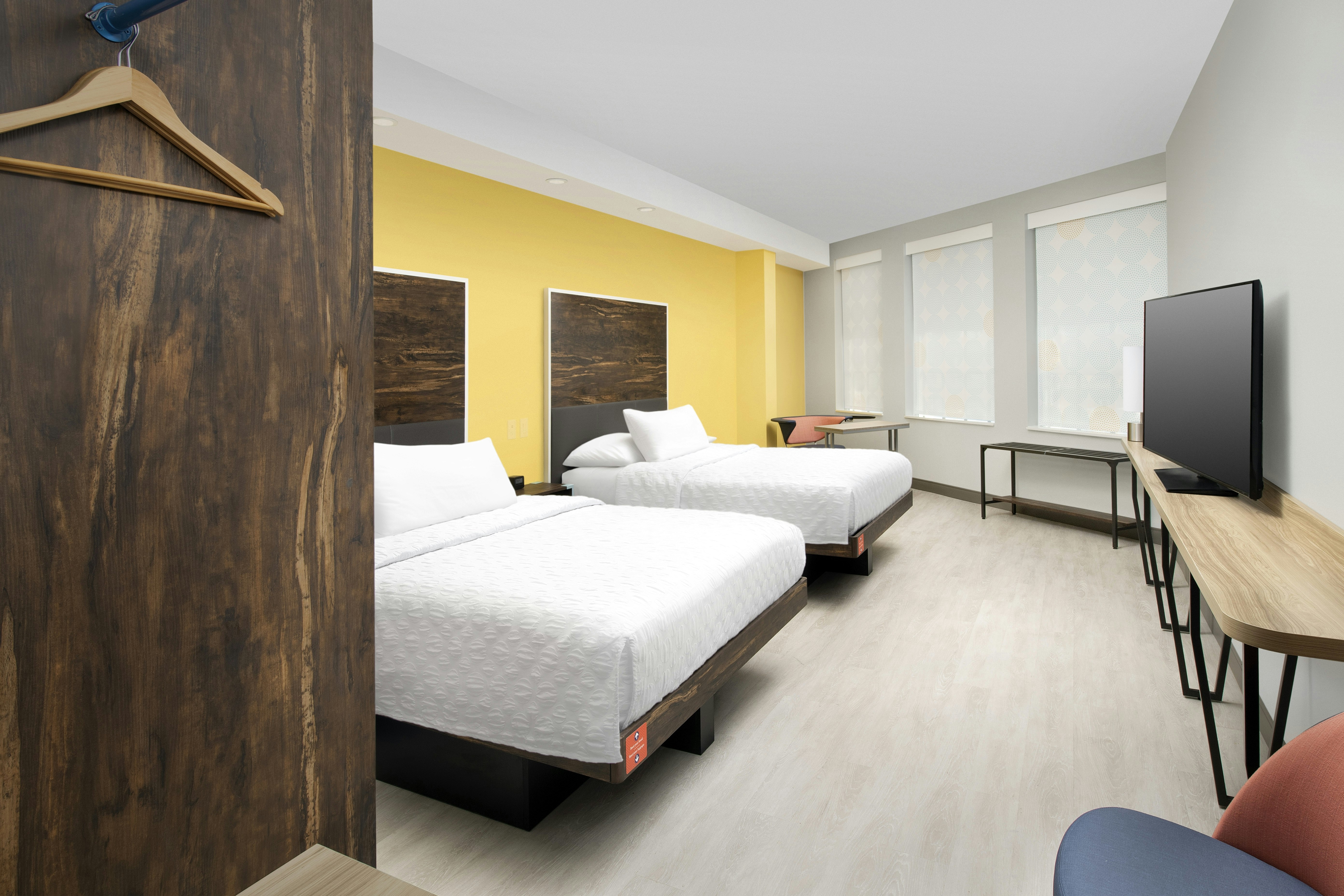 room, 2 queen beds