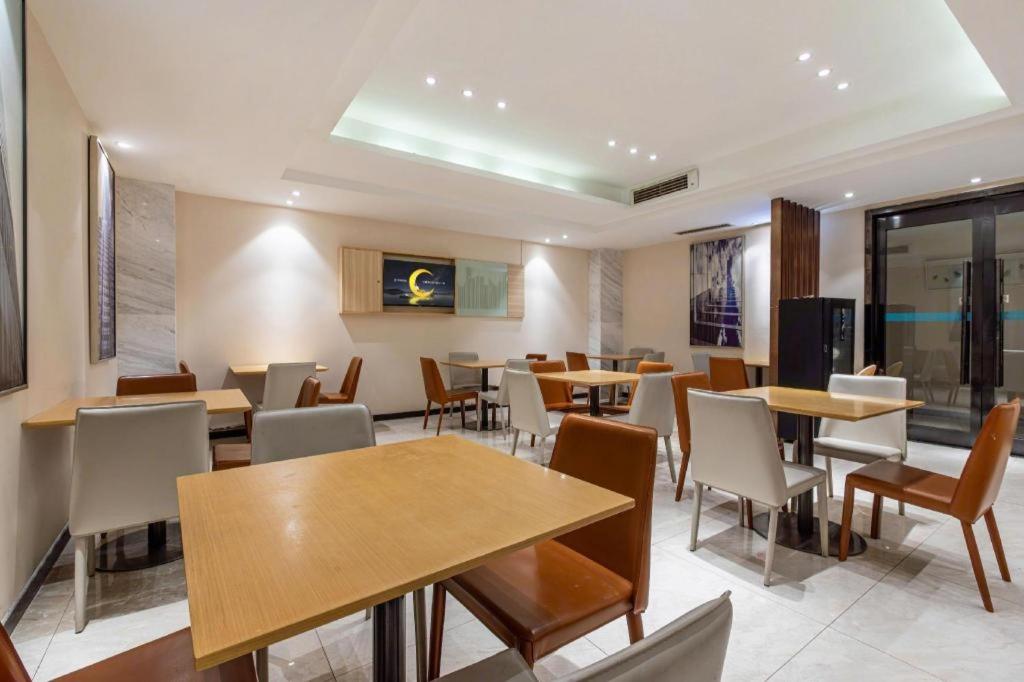 City Comfort Inn Wuhan Fengshu Er Road Baijin Mansion 37/49