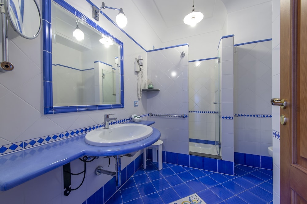 Maresca Hotel Praiano 34/78