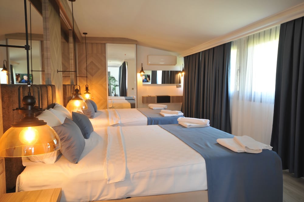 Class Beach Otel 16/50