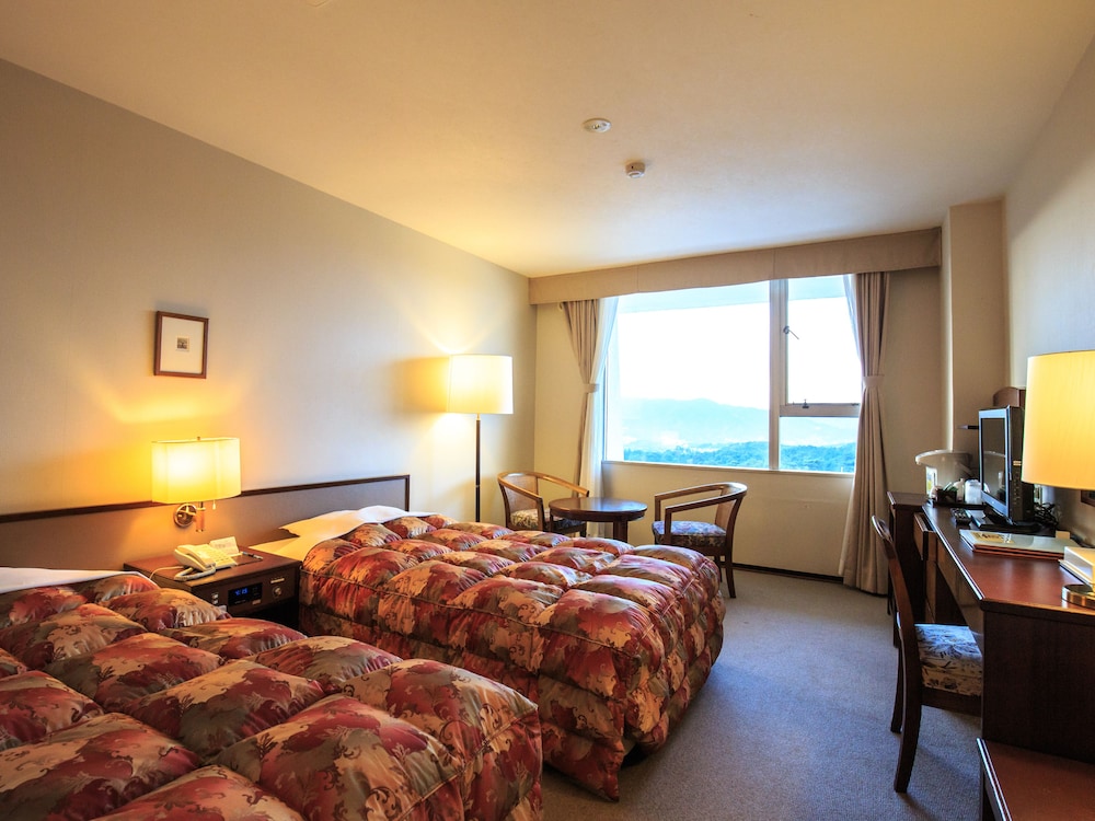 SOUTHERN CROSS RESORT 12/68