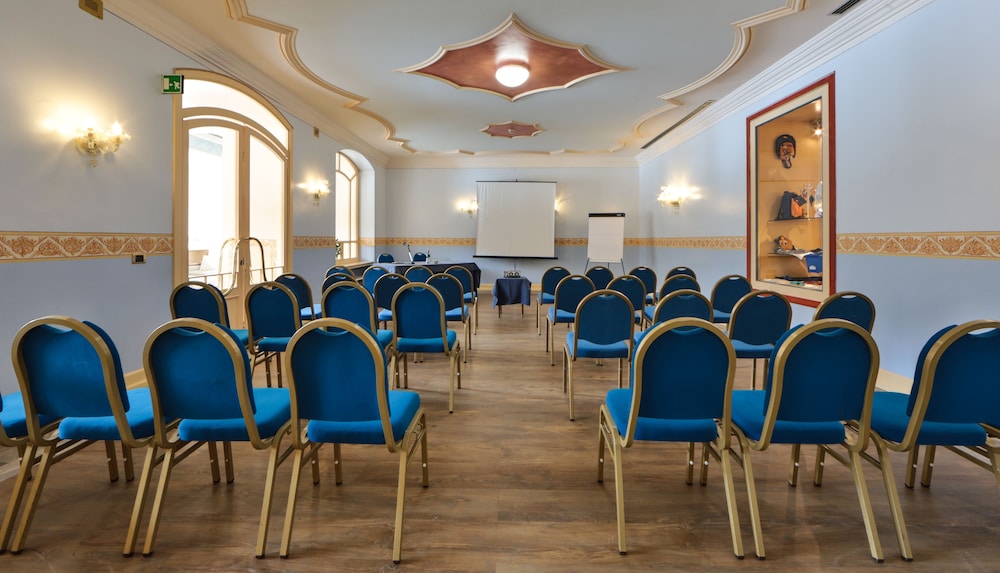Th Madonna Di Campiglio Golf Hotel 64/74