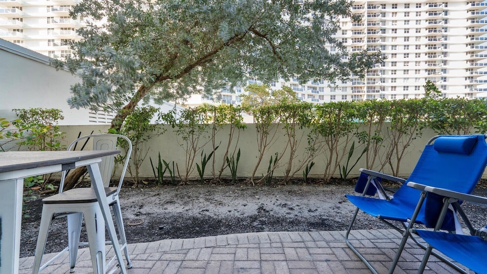 The Tides Ocean Luxury Suites 23/50