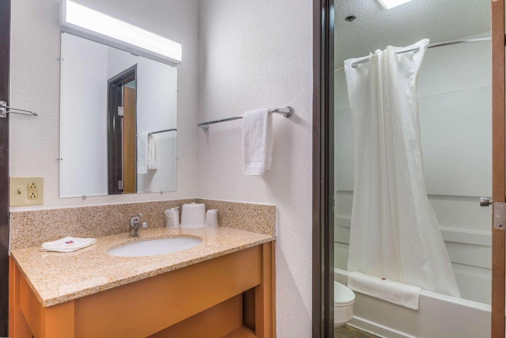 Motel6 Bridgeview, IL 60/64